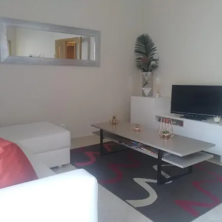 Park Apartment *